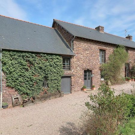 Domaine Du Val Ory Bed and Breakfast Iffendic Exteriör bild